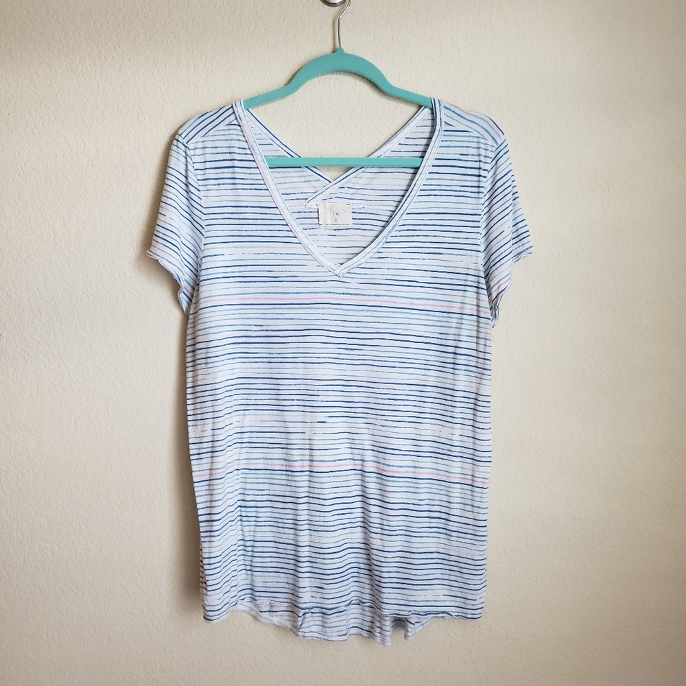 Sz L Anthropologie V-Neck Short-Sleeved Tee